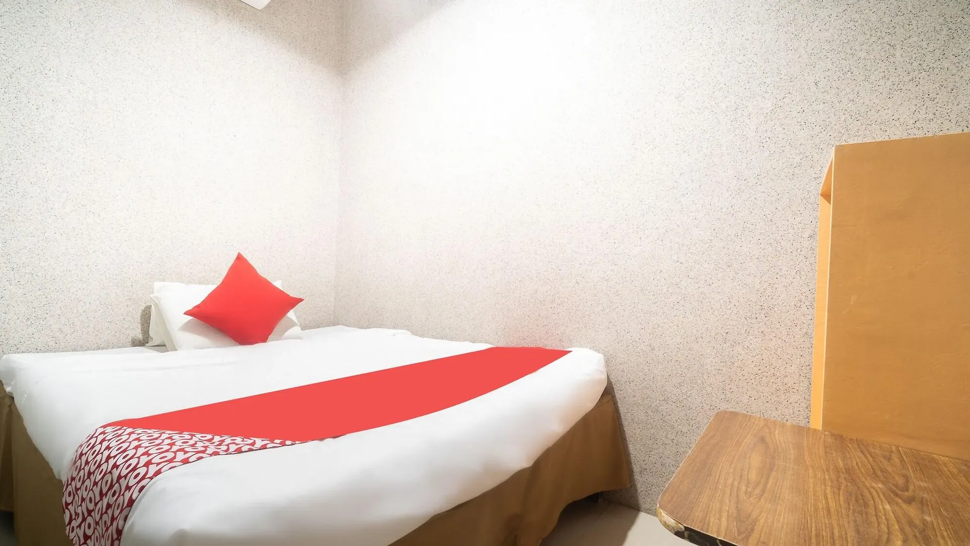 Sunny Point Hotel & Apartelle Davao 2*,  Philippines